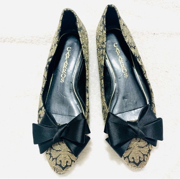 CAPARROS Black satin Bow glitter Golden Princess Flats Size 5.5 holidays - Picture 1 of 11